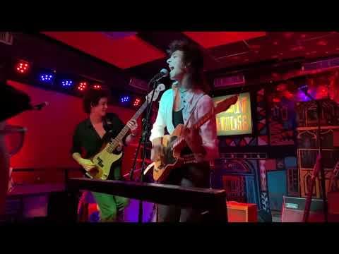 Miniatura del vídeo de BOSTON BABIES