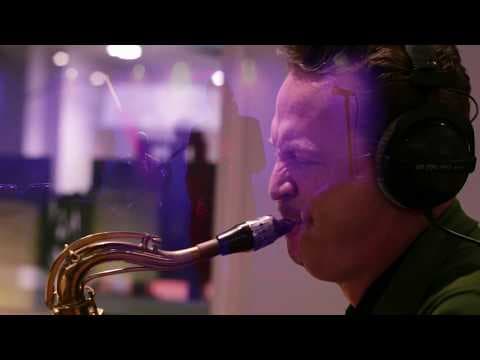 Miniatura del vídeo de DANI NEL·LO "LOS SAXOFONISTAS SALVAJES"