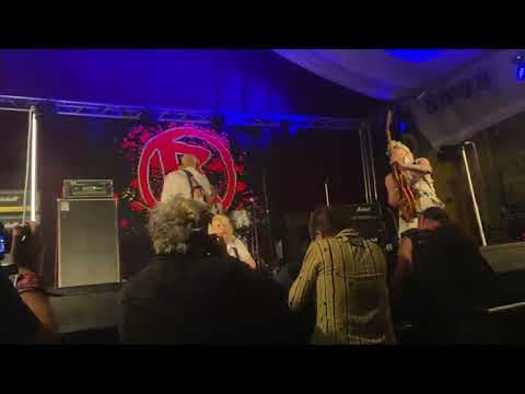 Miniatura del vídeo de DEAF DEVILS (PLAYING THE DAMNED)