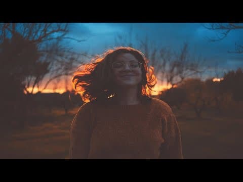 Miniatura del vídeo de ANA ZOMEÑO