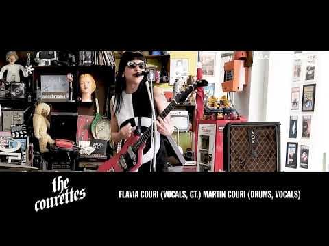 Miniatura del vídeo de THE COURETTES