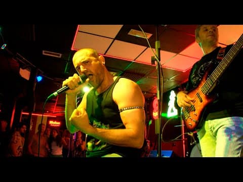 Miniatura del vídeo de BREAKTHRU ( QUEEN TRIBUTE)
