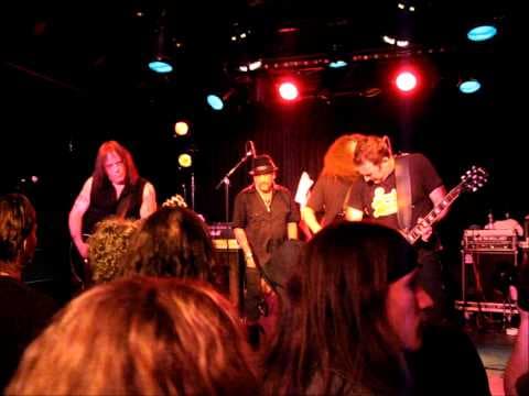 Miniatura del vídeo de THE DICTATORS +THE UNDERSUBS