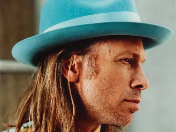 ELLIOTT MURPHY